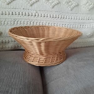 Vintage woven wicker basket plant holder or fruit bowl